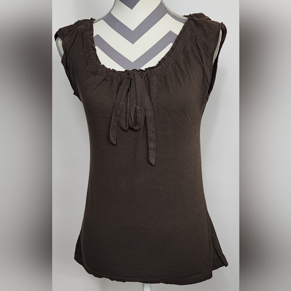 Old Navy brown knit top, small